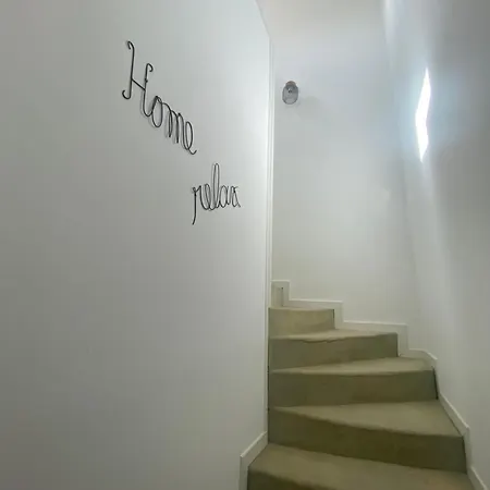 Le Clos Des Garrigues 公寓